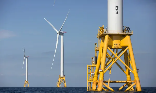 How ocean wind power could help the oil industry